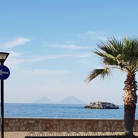 Casa Tranquilla E Luminosa Con Terrazzo A Due Passi Dal Mare Lejlighed Brolo Eksteriør billede