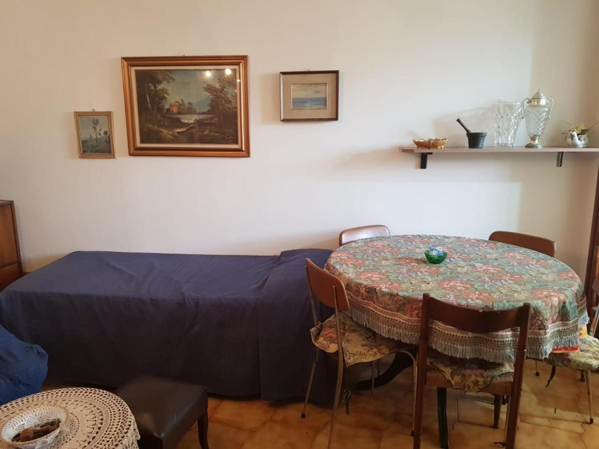 Casa Tranquilla E Luminosa Con Terrazzo A Due Passi Dal Mare Lejlighed Brolo Eksteriør billede