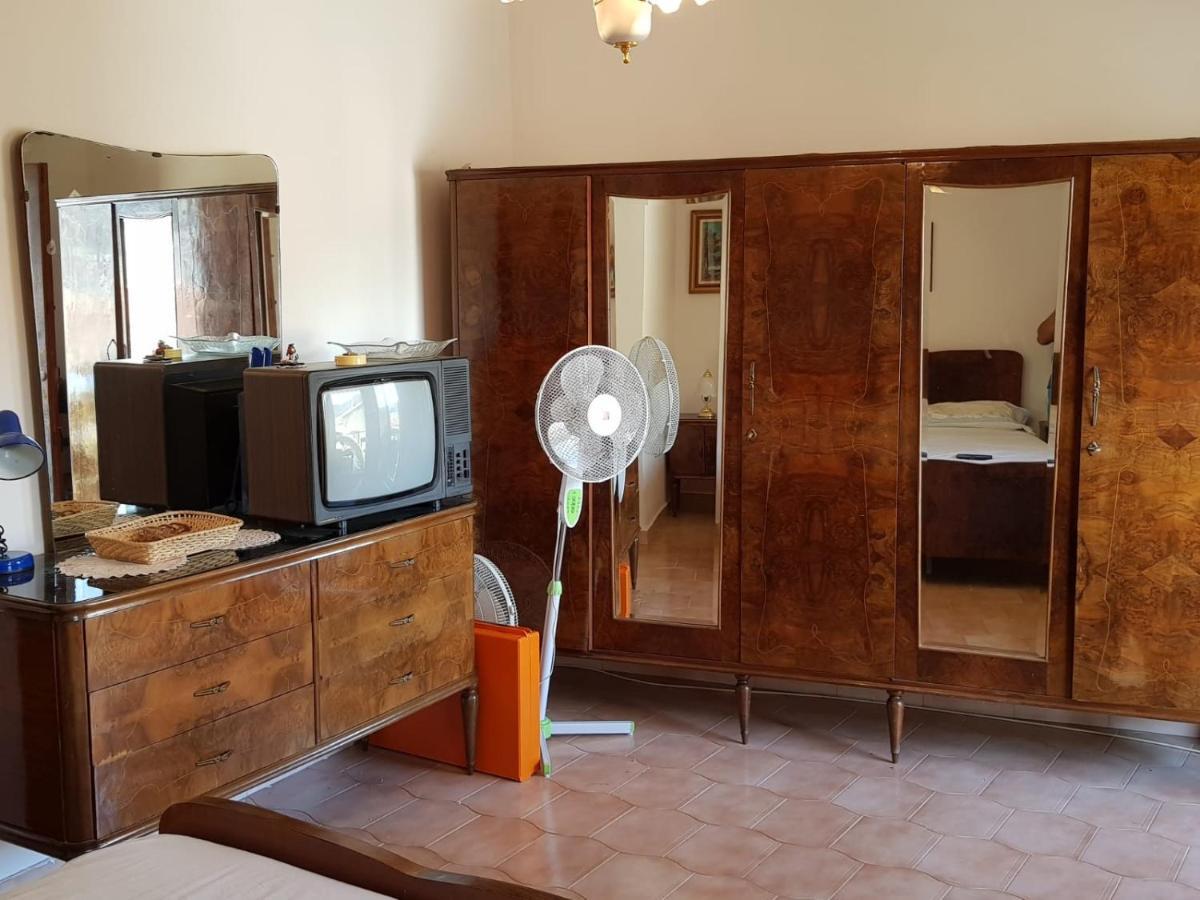 Casa Tranquilla E Luminosa Con Terrazzo A Due Passi Dal Mare Lejlighed Brolo Eksteriør billede